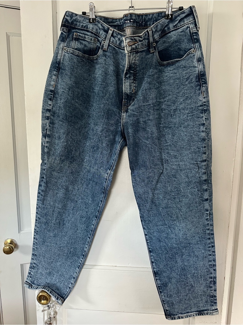 Women’s Blue Stonewash Jeans - Classic Straight Fit